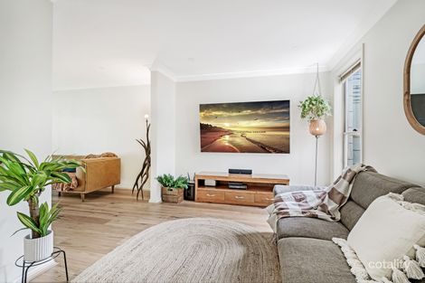 Property photo of 8 Goldfinch Crescent Bella Vista NSW 2153