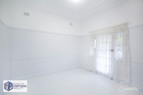 Property photo of 13 Robey Street Mascot NSW 2020