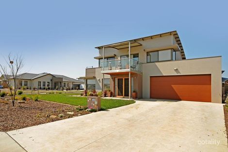 Property photo of 24 Helen Leonard Crescent Forde ACT 2914