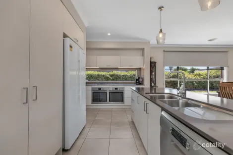 Property photo of 8 Cochrane Street Echuca VIC 3564