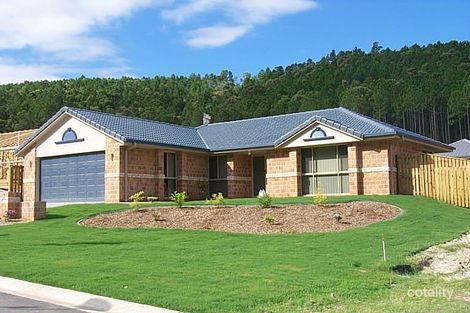 9 Moorea Ct, Pacific Pines, QLD 4211