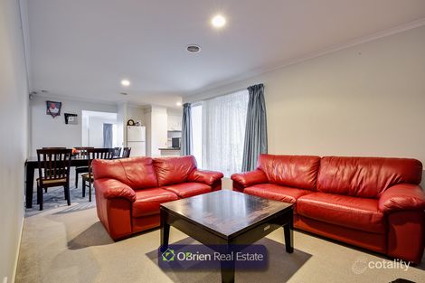 Property photo of 22 Hallmark Drive Narre Warren South VIC 3805