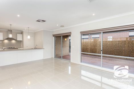 Property photo of 7 Brockwell Crescent Manor Lakes VIC 3024