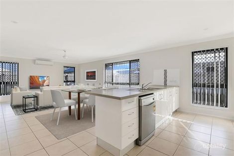 Property photo of 26 Orangeberry Circuit Mount Low QLD 4818