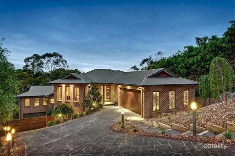 17 Galtymore Cl, Warranwood, VIC 3134