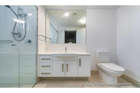 Property photo of 101/2 Victoria Parade Rockhampton City QLD 4700