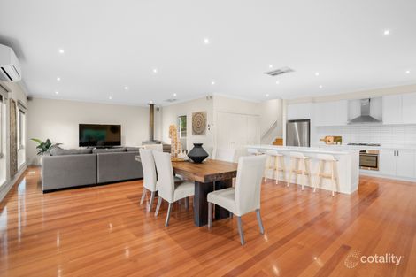 Property photo of 22 Landano Way Doreen VIC 3754