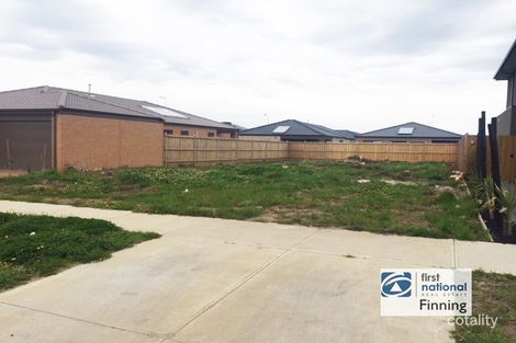 39 Fitzwilliam Cct, Clyde North, VIC 3978