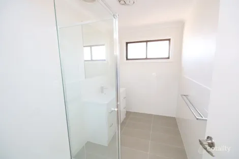 Property photo of 3/17 Fraser Street Rochester VIC 3561