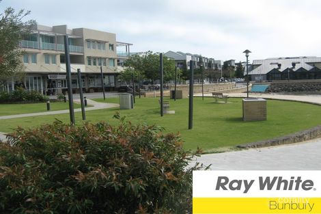 Property photo of 1/1 Bonnefoi Boulevard Bunbury WA 6230