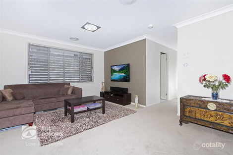 Property photo of 21 Vantage Circuit Cameron Park NSW 2285