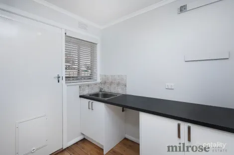 Property photo of 10 Vaina Street Werribee VIC 3030