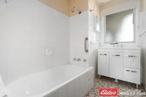 Property photo of 36-42 Ross Place Mitchell NSW 2795