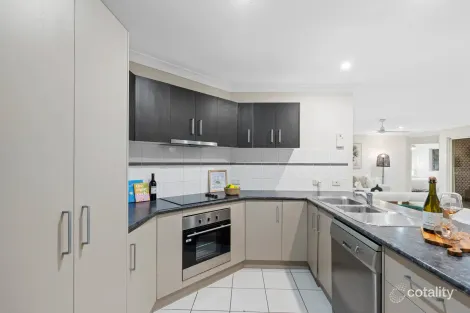 Property photo of 110 Tweeddale Circuit Drewvale QLD 4116
