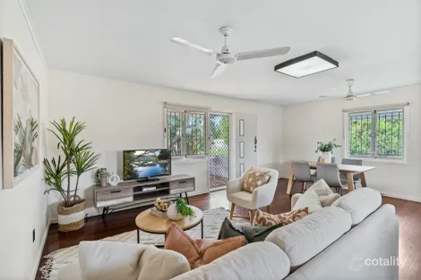54 Chardean St, Acacia Ridge, QLD 4110