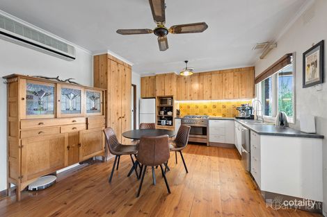 Property photo of 32 Princes Highway Pakenham VIC 3810