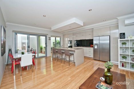 106a Gildercliffe St, Scarborough, WA 6019