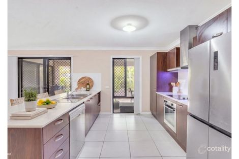 Property photo of 6 Spey Close Deebing Heights QLD 4306
