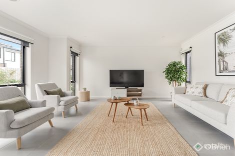 13 Hotelier Ct, Skye, VIC 3977