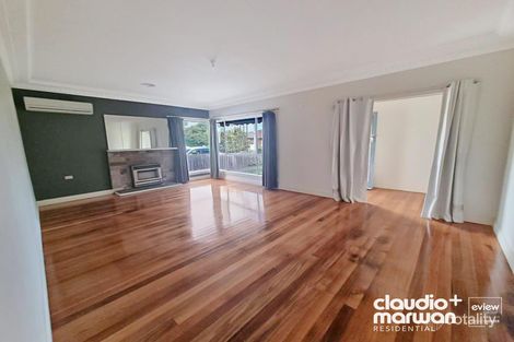 Property photo of 10 Grandison Grove Oak Park VIC 3046