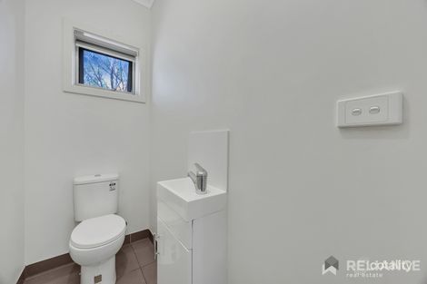 Property photo of 101/2 Rockgarden Drive Truganina VIC 3029