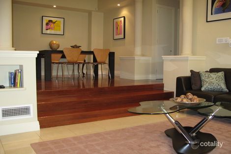 Property photo of 3B/5 Mill Place Melbourne VIC 3000