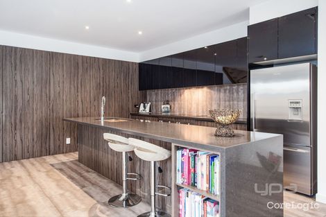 Property photo of 7 Monckton Place Caroline Springs VIC 3023