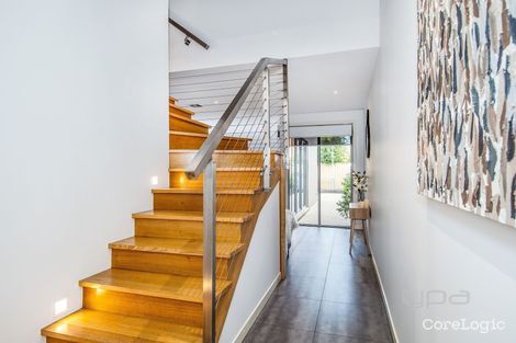Property photo of 7 Monckton Place Caroline Springs VIC 3023