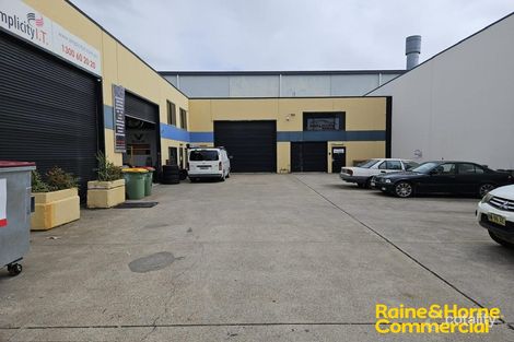 9 Samantha Pl, Smeaton Grange, NSW 2567