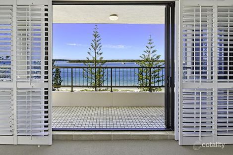 Property photo of 4/460 Marine Parade Biggera Waters QLD 4216