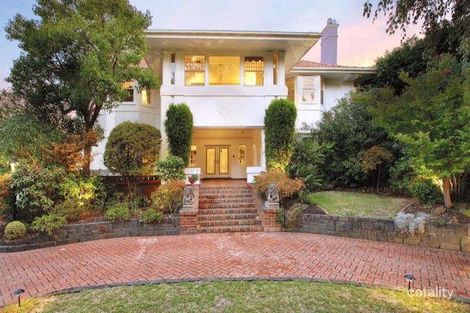 8 Linlithgow Rd, Toorak, VIC 3142