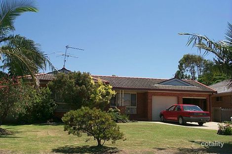 15 Cook Dr, South West Rocks, NSW 2431