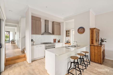 Property photo of 1 Seacombe Grove Somerville VIC 3912