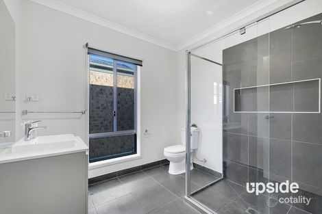 Property photo of 17 Wycheproof Street Donnybrook VIC 3064
