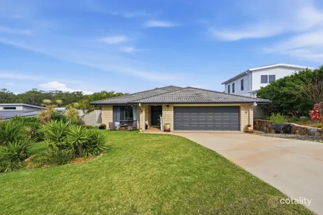 Property photo of 18 Tidal Crescent Moonee Beach NSW 2450