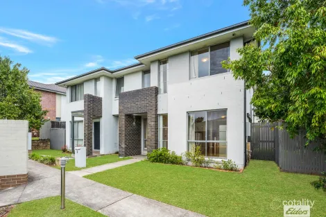 Property photo of 5 Matilda Walk Glenfield NSW 2167