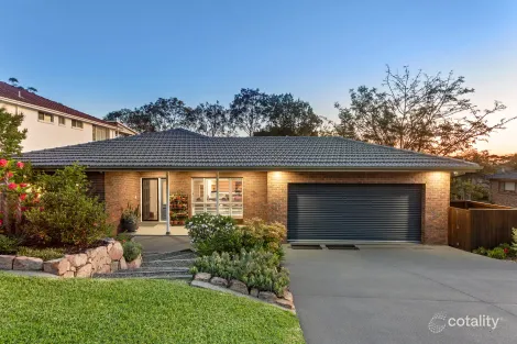 Property photo of 27 Woodside Drive Eleebana NSW 2282