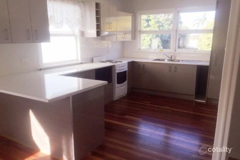 Property photo of 21 Blaxland Street Eastern Heights QLD 4305