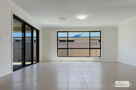 Property photo of 27 Bishop Drive Miles QLD 4415