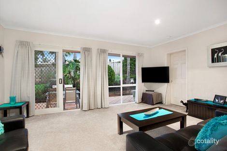 Property photo of 2 Eskholme Rise St Helena VIC 3088