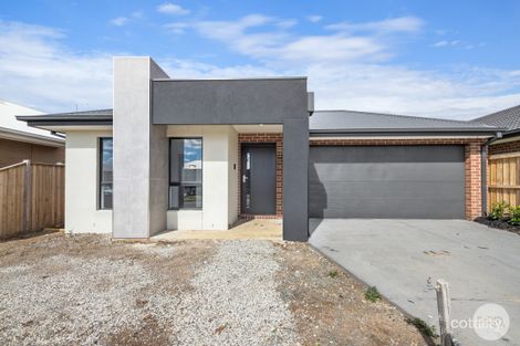 29 Steamboat Ave, Winter Valley, VIC 3358