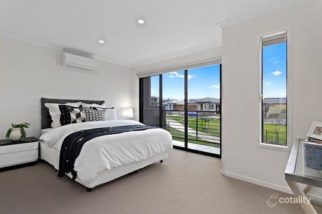 Property photo of 1 Meroo Walk Wollert VIC 3750