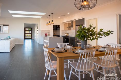 Property photo of 31 Sovereign Drive Thrumster NSW 2444