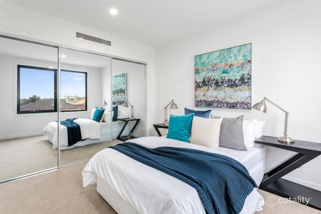 Property photo of 2/74 Woodland Street Strathmore VIC 3041