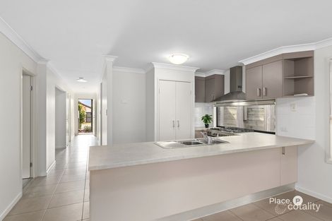 Property photo of 5 Vanessa Close Richlands QLD 4077