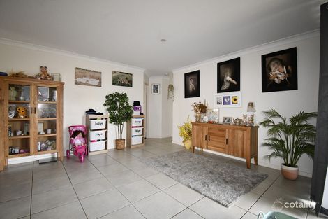 Property photo of 26 William Close Gracemere QLD 4702