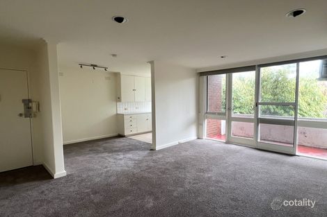 33/12 Clyde St, St Kilda, VIC 3182