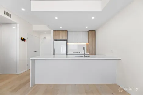 415/10 VILLAGE PL, KIRRAWEE, NSW 2232