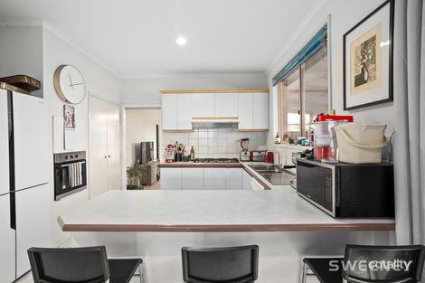 Property photo of 15 Sexton Court Altona Meadows VIC 3028