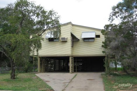 15 Diamond Dr, Blackwater, QLD 4717